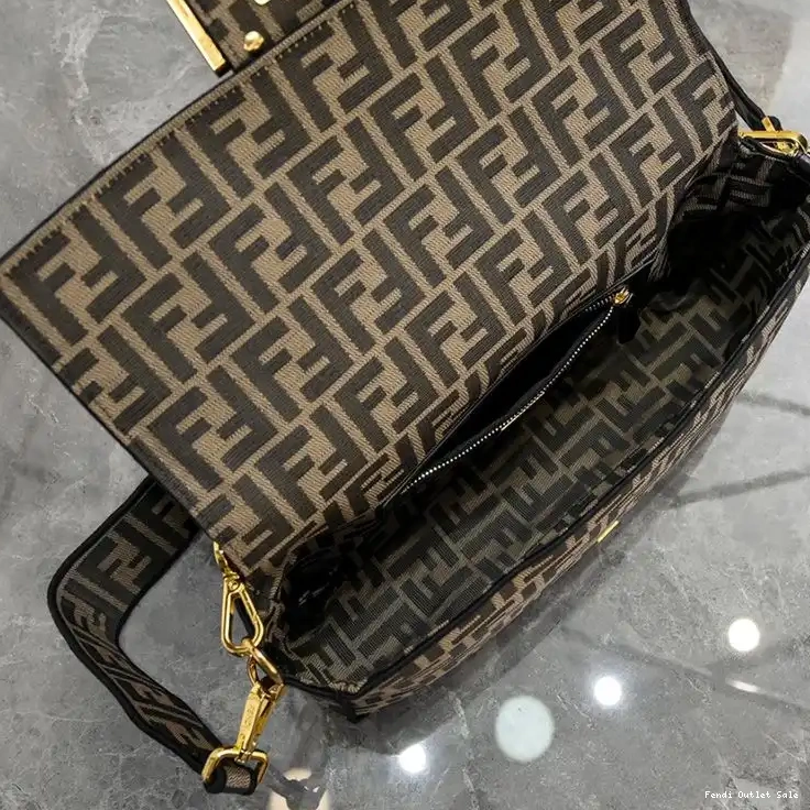 Affordable Motif Fendi Large In Bag Baguette Fabric Brown FF 0508